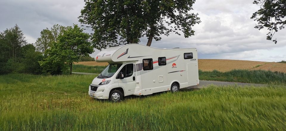 *frei* Wohnmobil Camper Elternzeit Langzeit mieten bei Martins-Miet