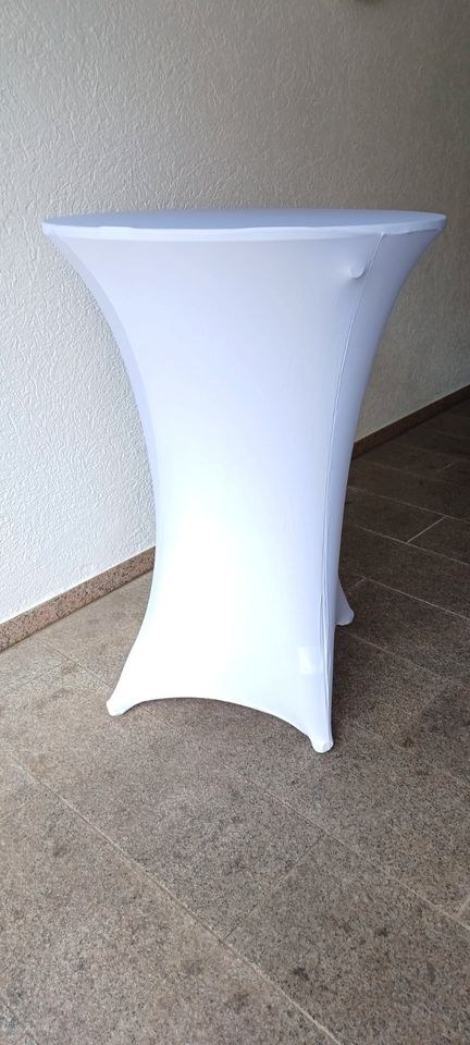 Tische Stühle Bierzeltgarnituren mieten bei Scenoply – 4