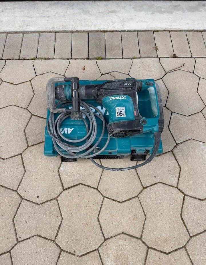 Makita Stemmhammer HM0871C mieten in Osterholz-Scharmbeck