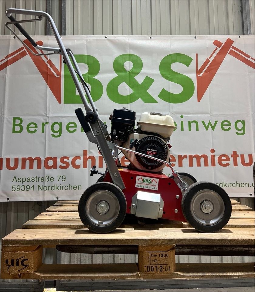 Vertikutierer Rasenlüfter mieten bei David Erdelkamp DE-Works