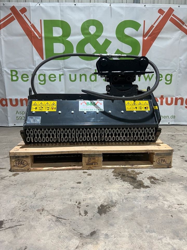 Mulcher Bagger mieten bei David Erdelkamp DE-Works – für große Flächen
