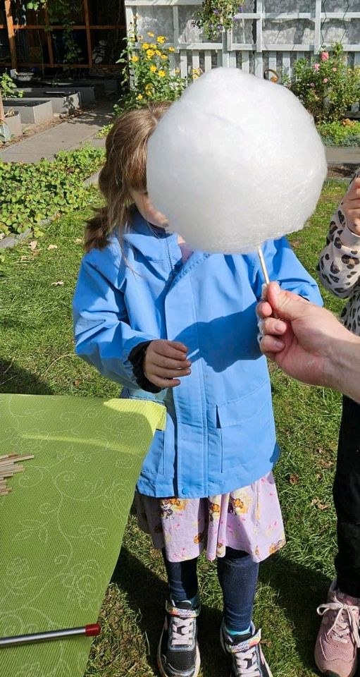 Zuckerwattemaschine Eröffnungsfeier mieten in Langenhagen – 2
