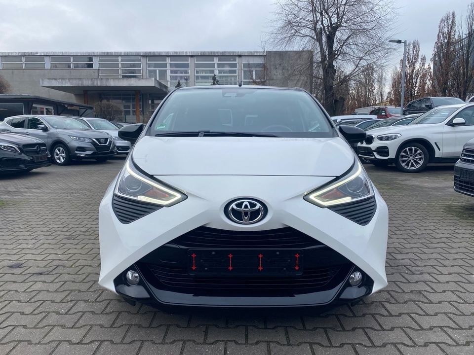 Toyota Aygo Automatik AUTO N WHATSAPP mieten in Neukölln – fair mieten