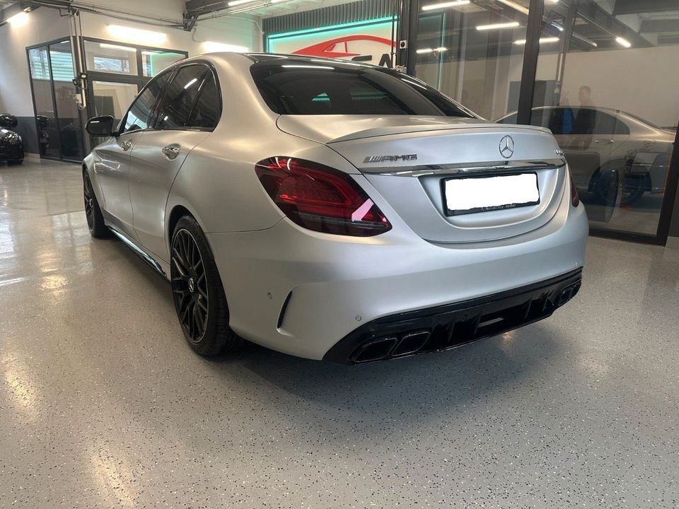 MERCEDES C63 AMG AUTO N WHATSAPP mieten in Neukölln – 2