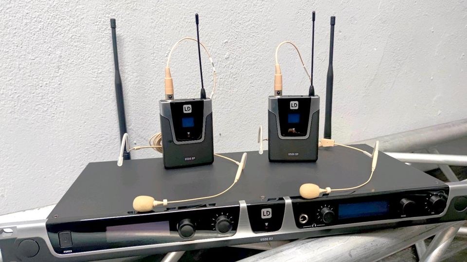 Funk Mikrofon Set Handmikrofon Headset mieten in Borgentreich – 2