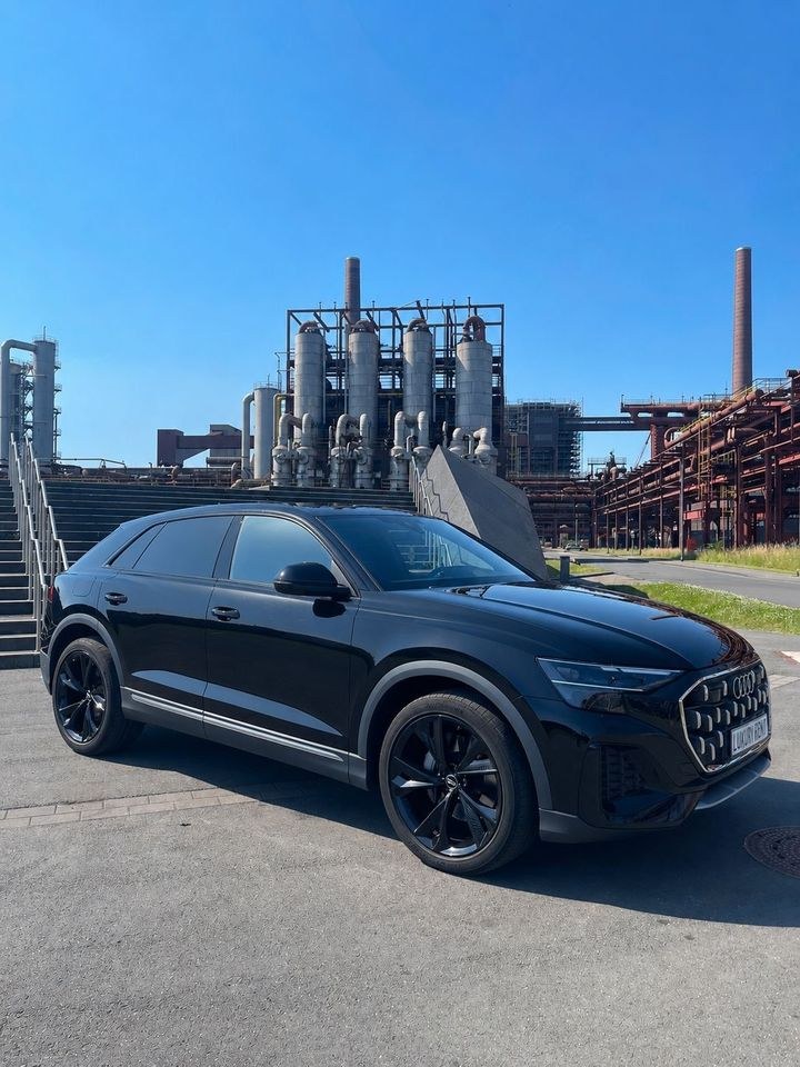 Audi Q8 Sternenhimmeldach RSQ8 BMW X6M mieten in Schonnebeck