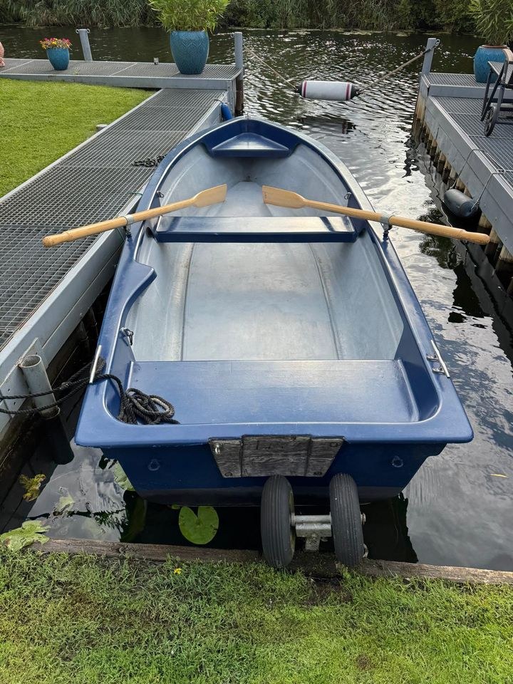 Anka Ruderboot auf Oberwarnow mieten in Rostock – raus aufs Wasser – 4
