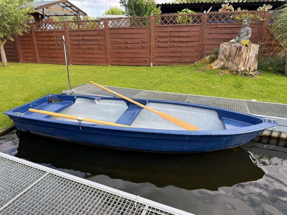 Anka Ruderboot auf Oberwarnow mieten in Rostock – raus aufs Wasser