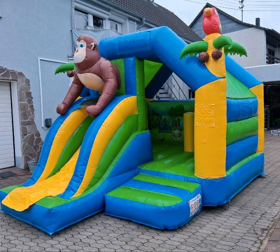 Hüpfburg Safari inkl Anhänger Neuwied mieten bei MJ- Partyzubehör – 3