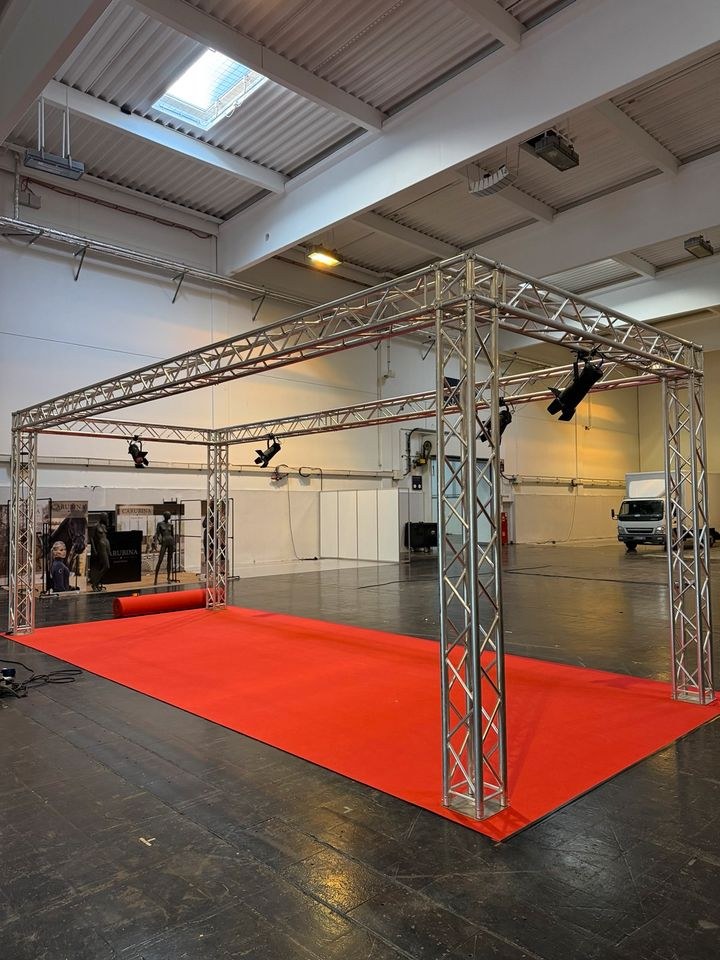 Expotruss Traverse Truss Messestand Messe mieten in Oberhausen – 2