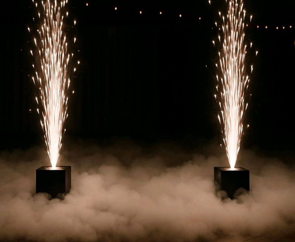 Sparkular Kaltfunken Feuerwerk Fontäne mieten in Oberhausen – 2