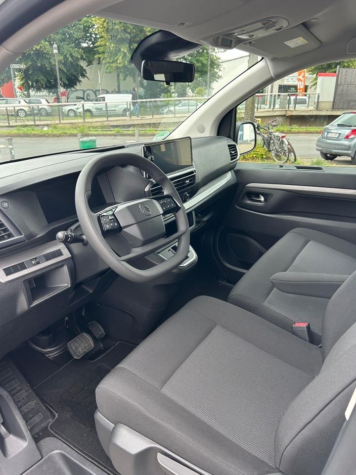 8 9 Sitzer Busse Kleinbus mieten bei SK Solution – für Gruppe & Team – 2