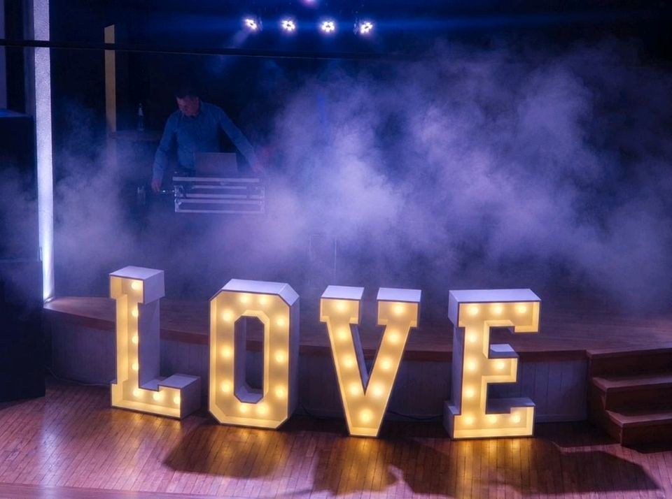 XXL LOVE Buchstaben mieten bei M.F. – für die Hochzeit – 2