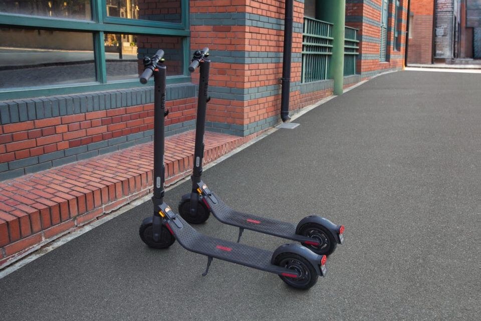Ninebot Segway E Scooter Roller mieten in Stuttgart-West