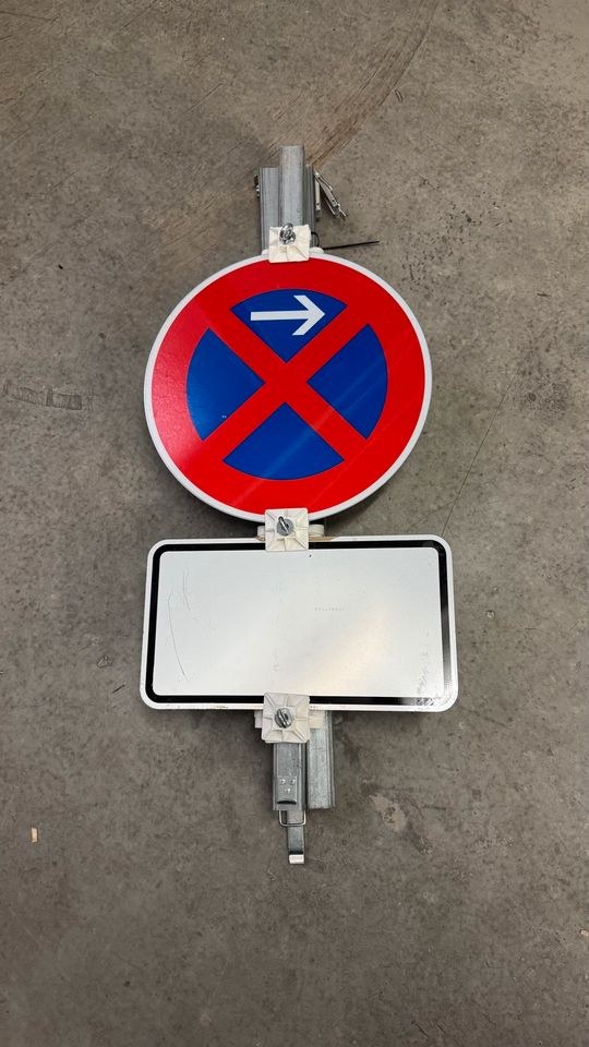 Halteverbotszone Parkverbotsschild mieten in Stuttgart-West – 3