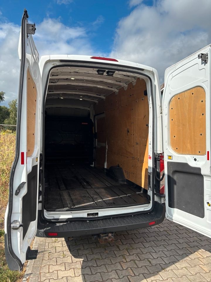 Großer Bulli Ford Transit mieten in Nordhorn – für den Roadtrip – 4
