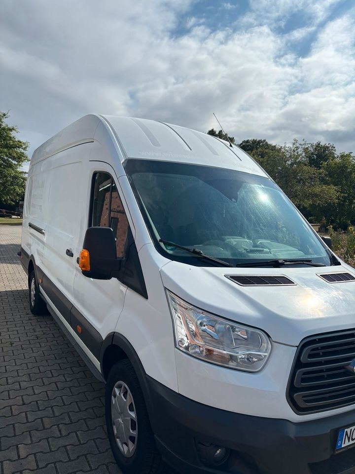 Großer Bulli Ford Transit mieten in Nordhorn – für den Roadtrip – 3