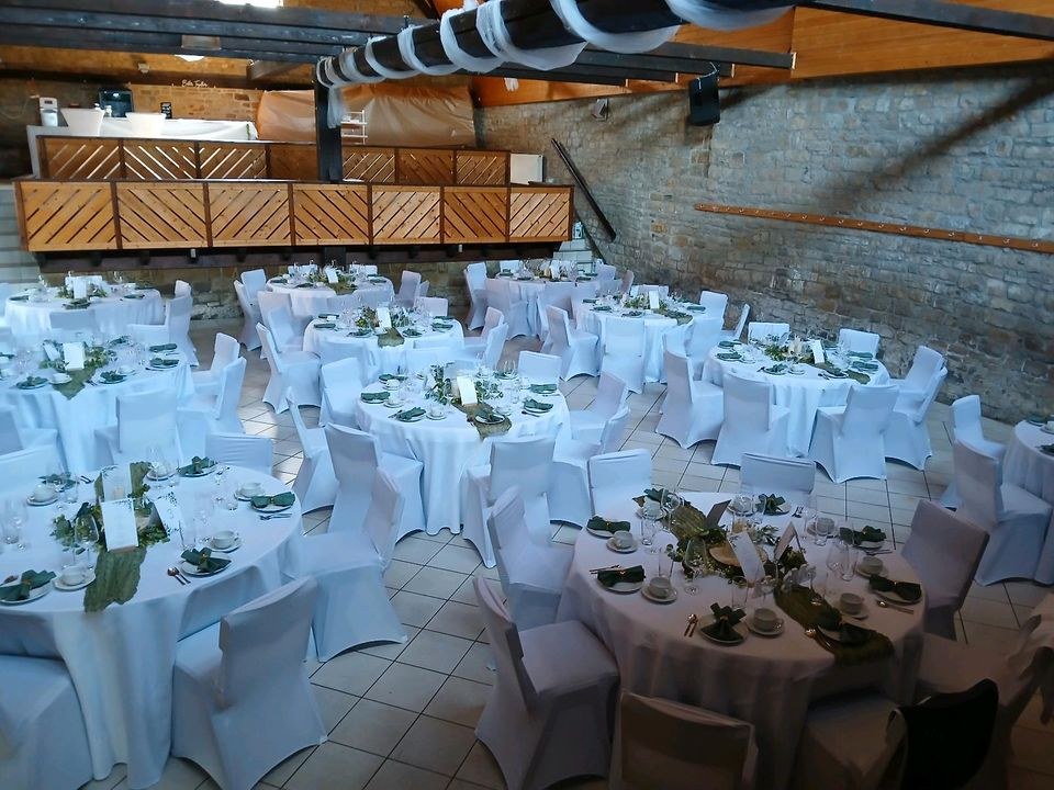 Banketttische Eventausstattung Stühle mieten bei Masu Eventtechnik – 3