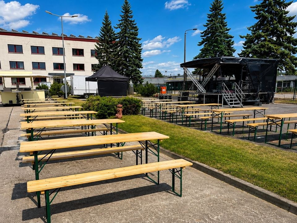 Bierzeltgarnituren mieten in Demmin – Sitzplätze für alle