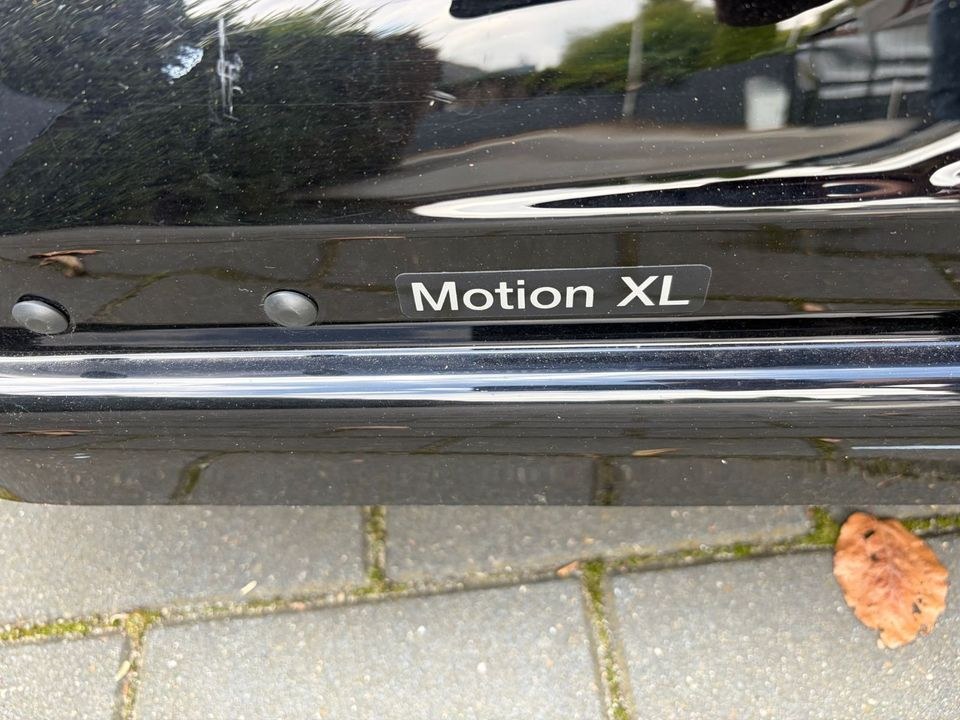 Thule Motion XL Dachbox beidseitig öffnen mieten in Rellingen – 2