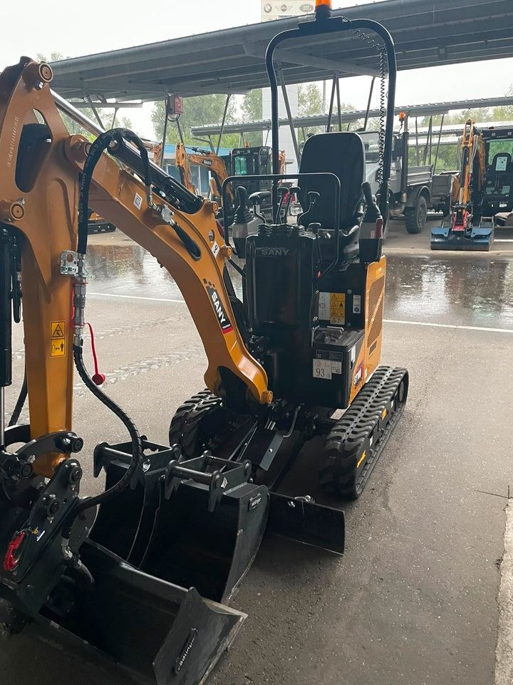 Minibagger SANY 1,0to mieten bei Basti’s Baumaschinenverleih – 2