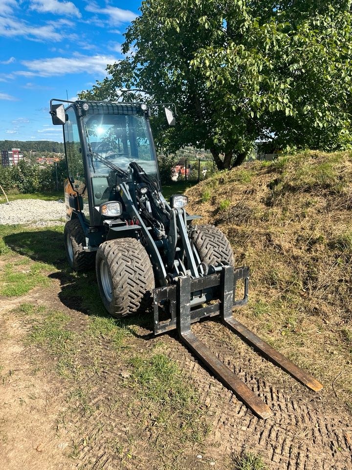 GIANT G2700 HD+ X TRA RADLADER mieten bei Basti’s Baumaschinenverleih – 3