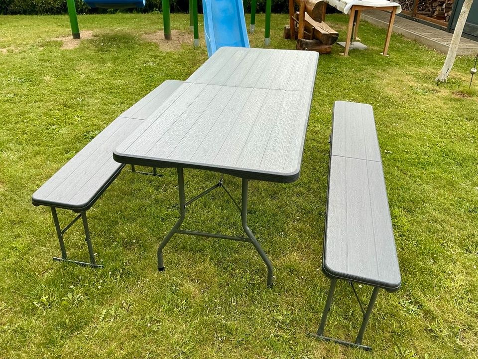 Bierzeltgarnitur schwarz Tisch Bank Set mieten bei TutNix