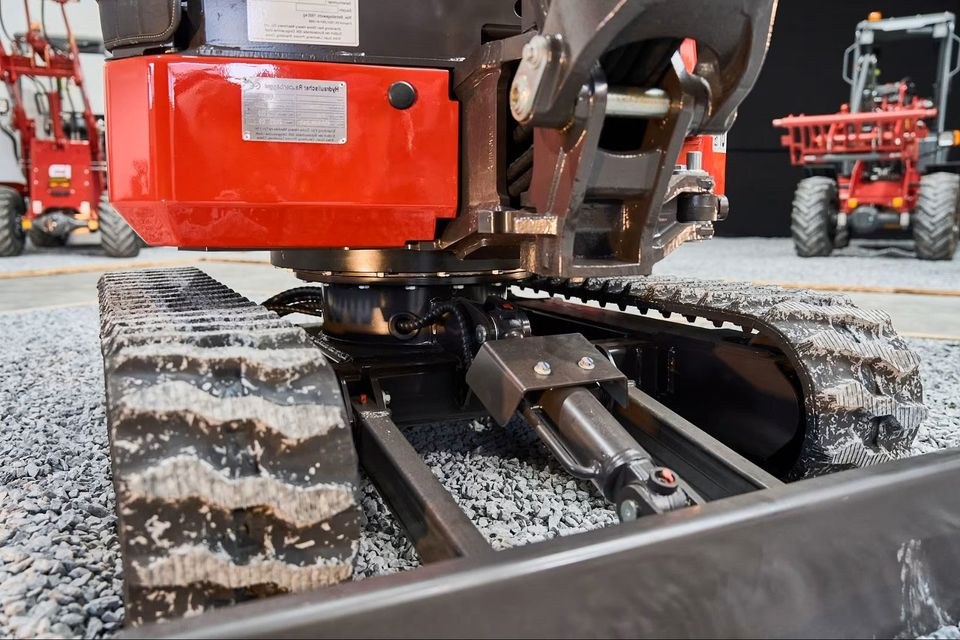 Minibagger 1,7t Rhino Raupe Bauanhänger mieten in Geestland – 4