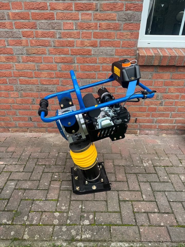 Stampfer Vibrationsstampfer Verdichter mieten bei Deichbar