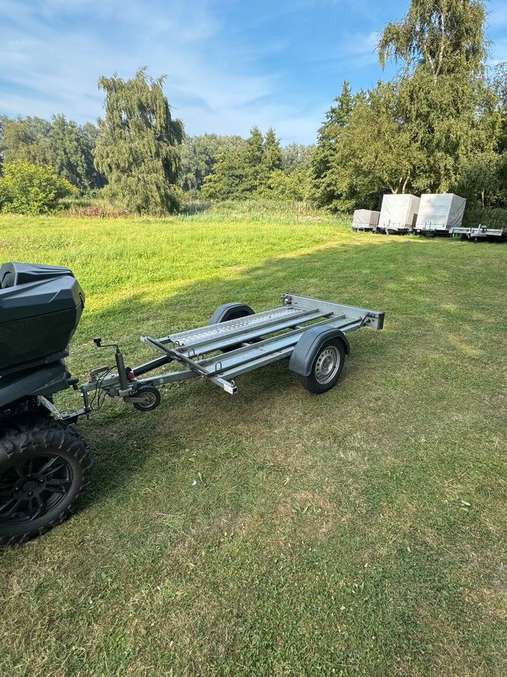 Motorradanhänger zwei Motorräder mieten bei Deichbar