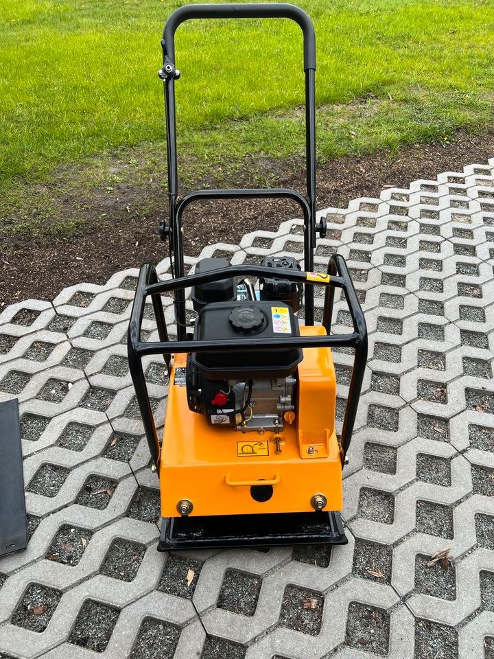 Rüttler Rüttelplatte Gummimatte 88kg mieten bei Deichbar – 2