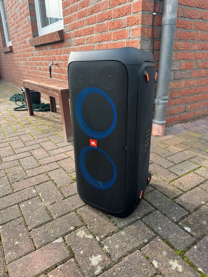 JBL 310 710 Partybox mieten bei Deichbar – Party-Sound