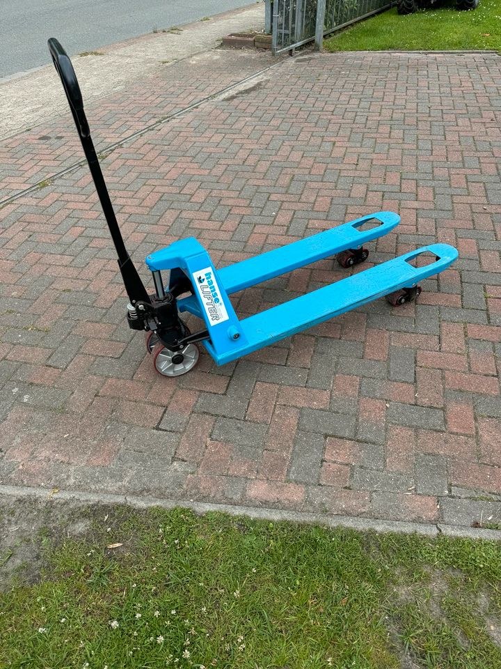 Hubwagen Palettenwagen Handstapler mieten bei Deichbar