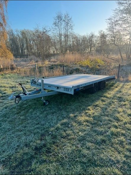 3 T Autotrailer Pkwtrailer Plattformanhänger mieten bei Deichbar