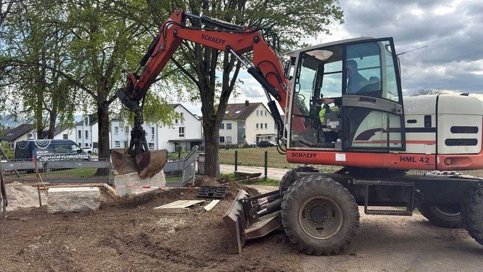 einen Radbagger 12t mieten bei DH – für Erdarbeiten & Baustelle