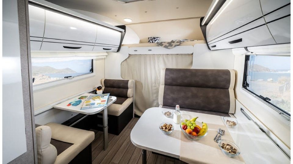 Automatik Wohnmobil Camper Van Alkoven TV mieten in Paderborn – 3