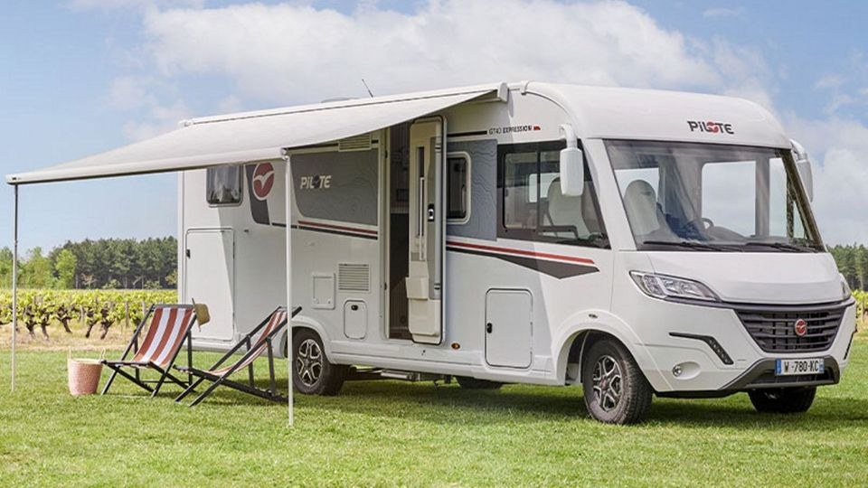 Solar Automatik TV Vollintegriert Wohnmobil mieten in Paderborn – 2