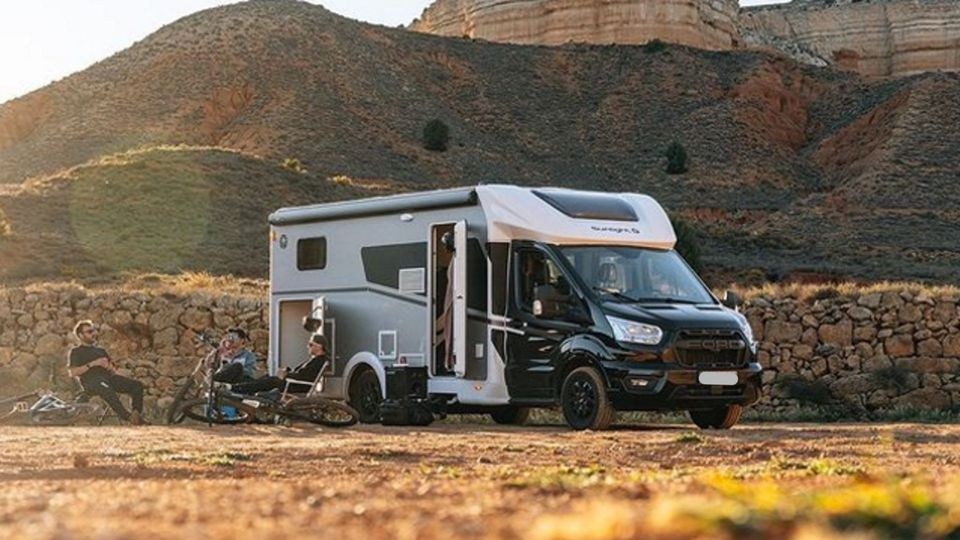 Teilintegriert TV SAT AUTOMATIK Wohnmobil Camper mieten in Paderborn