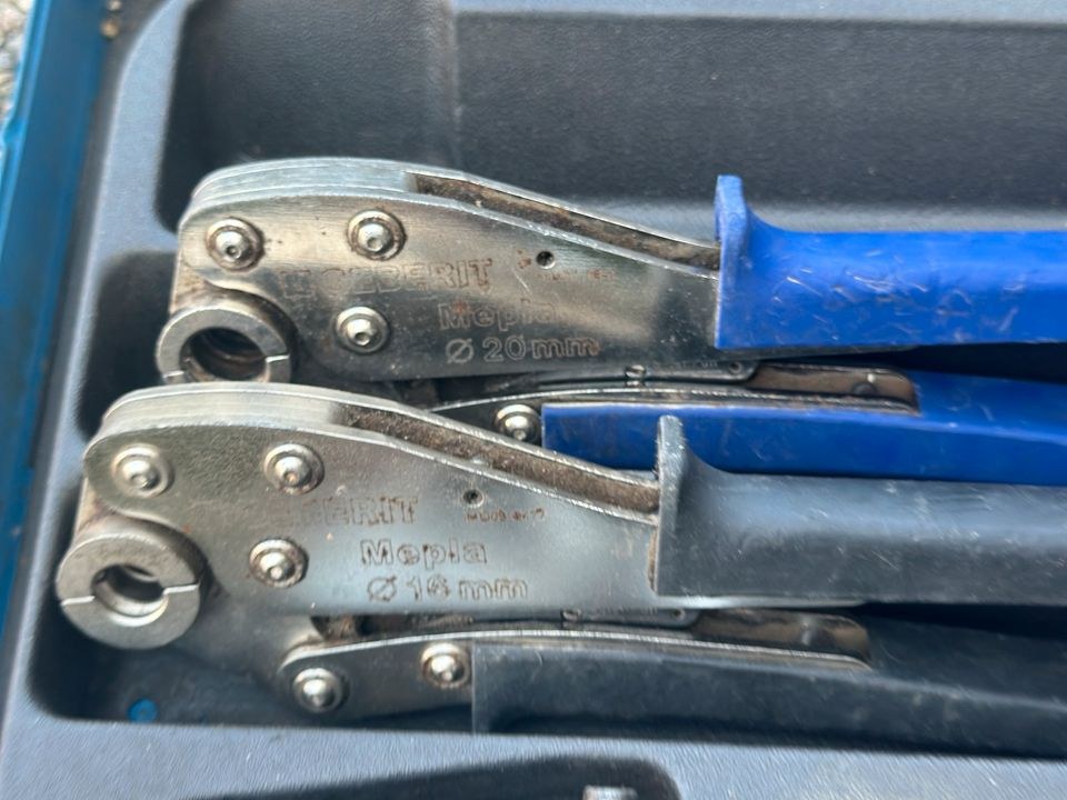 GEBERIT Mepla HandPresszange Schere Set 16 20 mieten in Heilbronn – 4