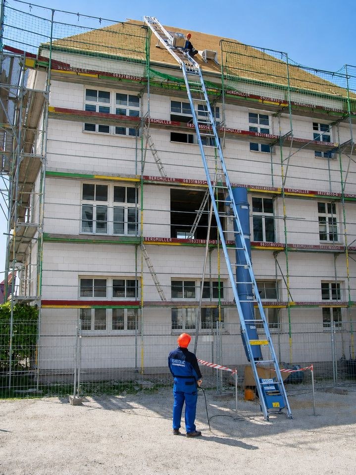 Geda Modulaufzug Modullift Dachaufzug PV Aufzug mieten in Schlangen