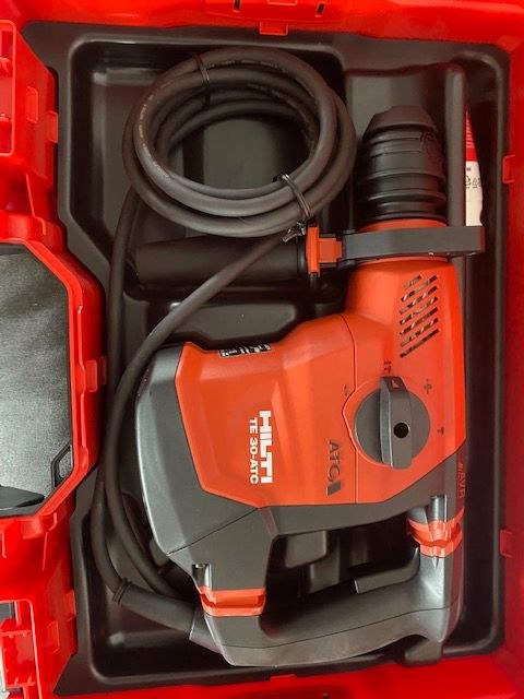 Bohrhammer Hilti TE 30 ATC mieten bei Jens Klee & Claas Ahland