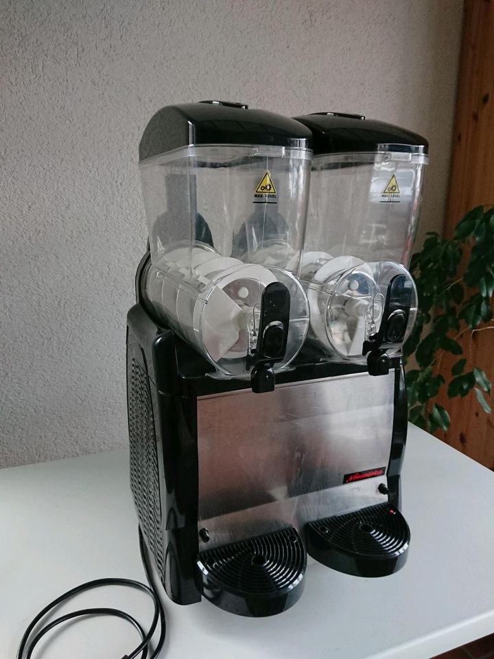 Slusheismaschine Slusheis Gerät Neumärker mieten in Heiligenhaus – 2