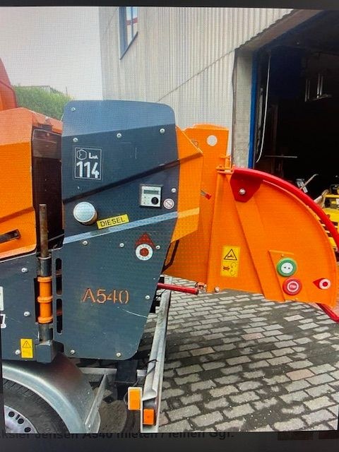 Holzhäcksler Jensen A540 mieten bei Jens Klee & Claas Ahland – 2