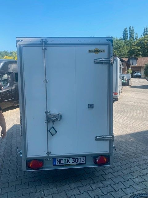 Humbaur Kühlanhänger mieten in Heiligenhaus – für Fest & Markt – 3
