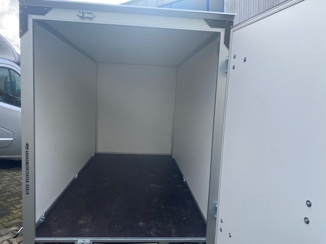 Koffer Anhänger Humbaur mieten in Heiligenhaus – für Umzug & Baumarkt – 4