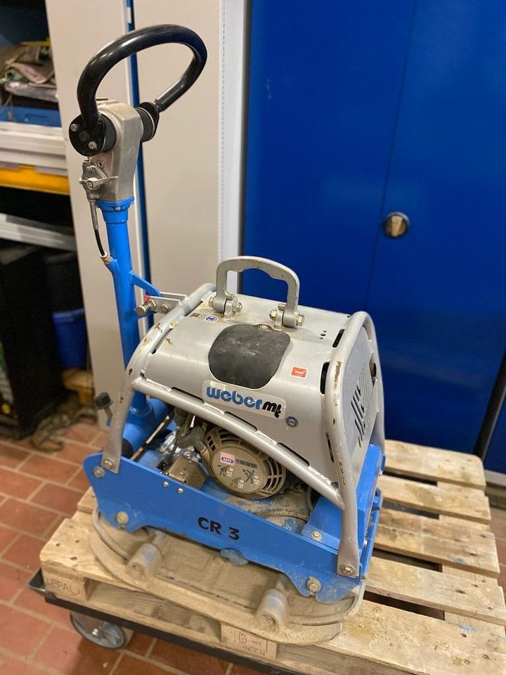 Rüttelplatte Vibrationsplatte Weber CR3 mieten in Heiligenhaus