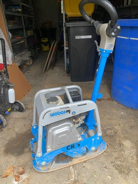 Rüttelplatte Vibrationsplatte Weber CR 1 mieten in Heiligenhaus