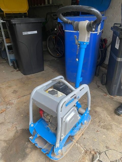 Rüttelplatte Vibrationsplatte Weber CR 1 mieten in Heiligenhaus – 2