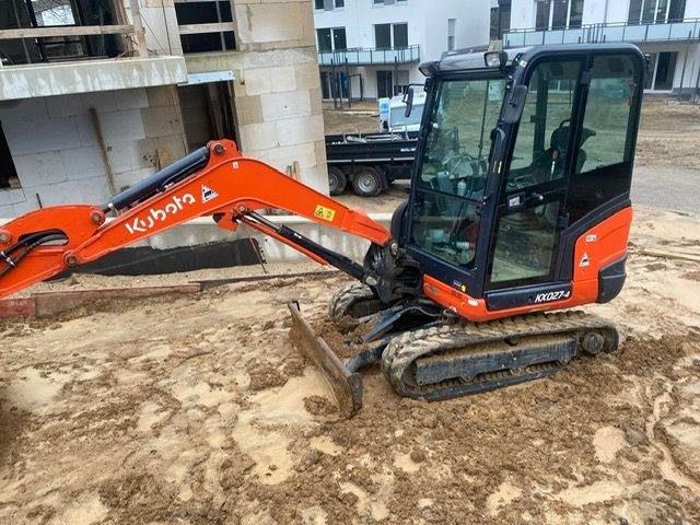 Bagger Kubota KX 027 4 2,7t mieten bei Jens Klee & Claas Ahland