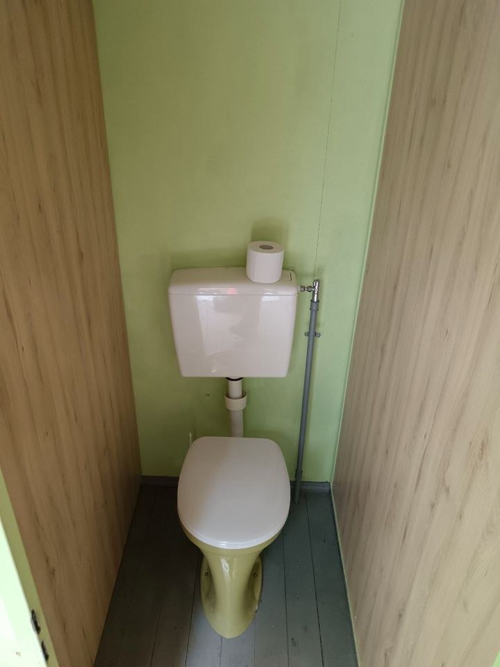WC Toilettenwagen Sanitär Anhänger mieten in Dippoldiswalde – 4
